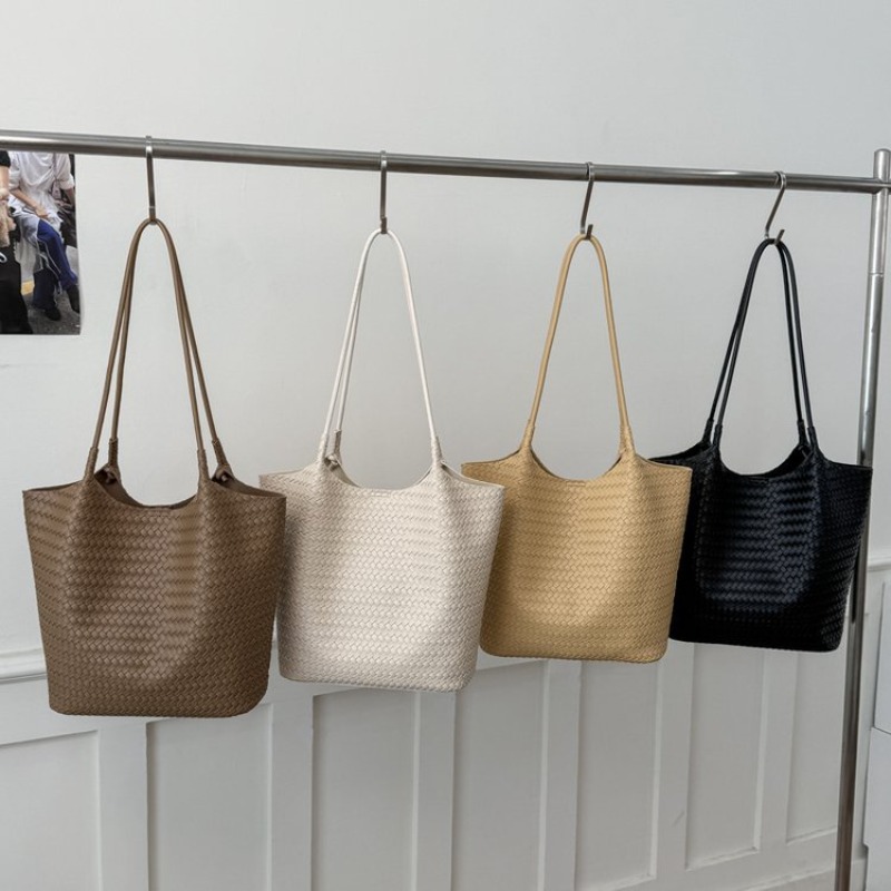 Women Fashion Icon - Signature Style Designer Diaper Bag For