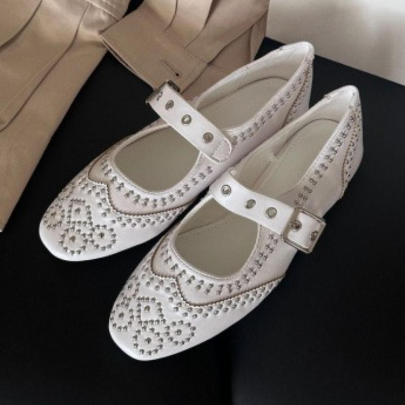 Retro Rivet Buckle Design Flat - Women'S Fashion Brands ulasan dan harga