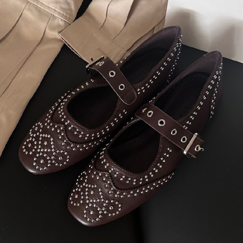 Retro Rivet Buckle Design Flat - Women'S Fashion Brands ulasan dan harga