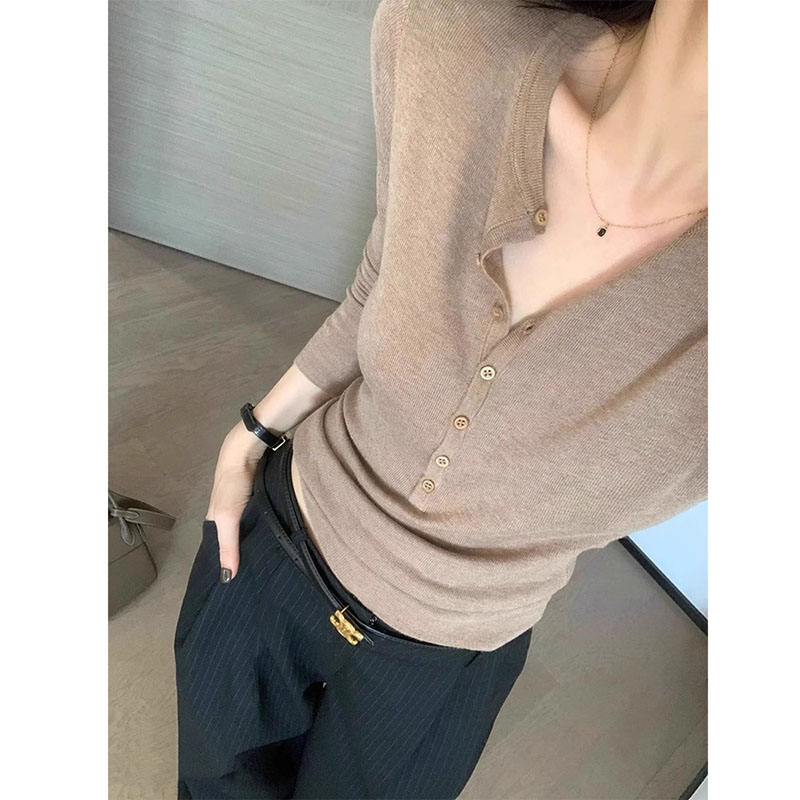 Women Long Sleeved Top V-neck  - Women'S Fashion Tops ulasan dan harga