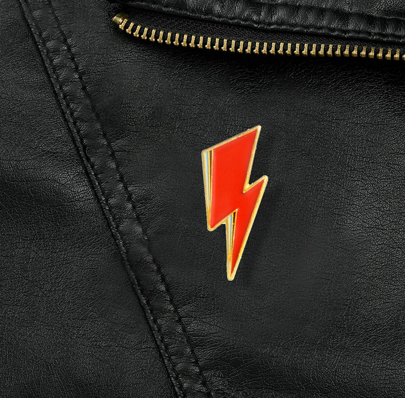 Aladdin Lightning Enamel Pin B - Women Fashion Icon ulasan dan harga