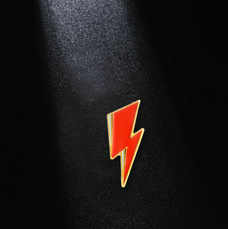 Aladdin Lightning Enamel Pin B - Women Fashion Icon ulasan dan harga